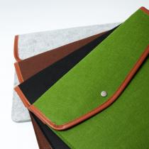 Чехол фетровый для планшета/ноутбука (15.4) на кнопке серый