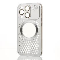 Металлический чехол AROMA PERFORATED METAL с поддержкой MagSafe для iPhone 14 Pro Max серебряный