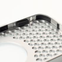 Металлический чехол AROMA PERFORATED METAL с поддержкой MagSafe для iPhone 14 Pro Max серебряный